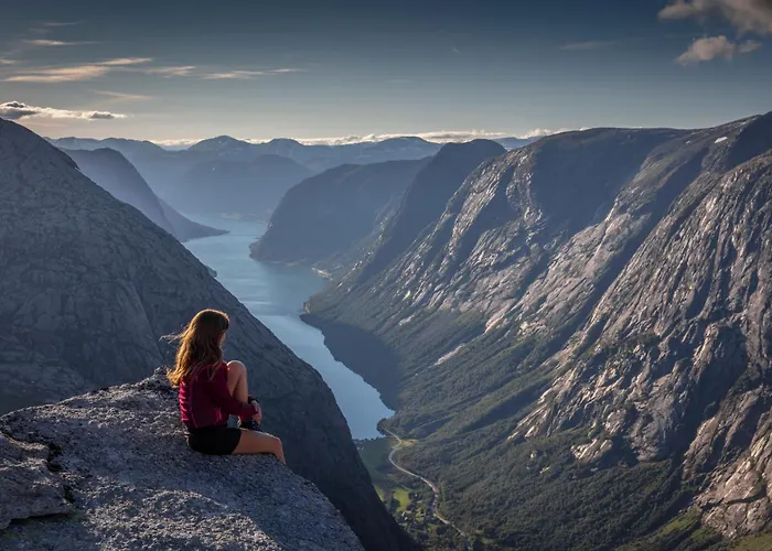 Lunde Turiststasjon