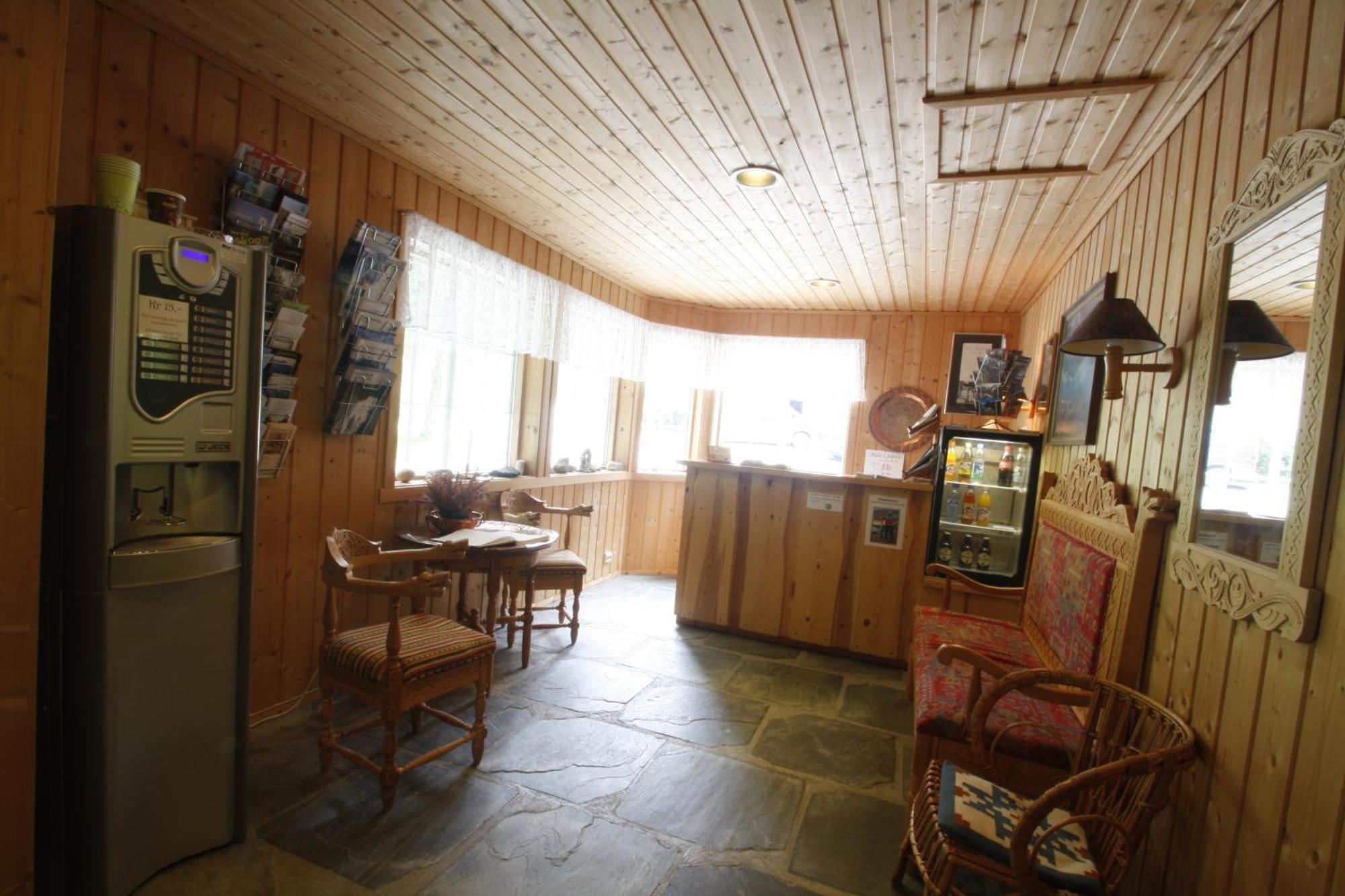 Lunde Turiststasjon * Шей